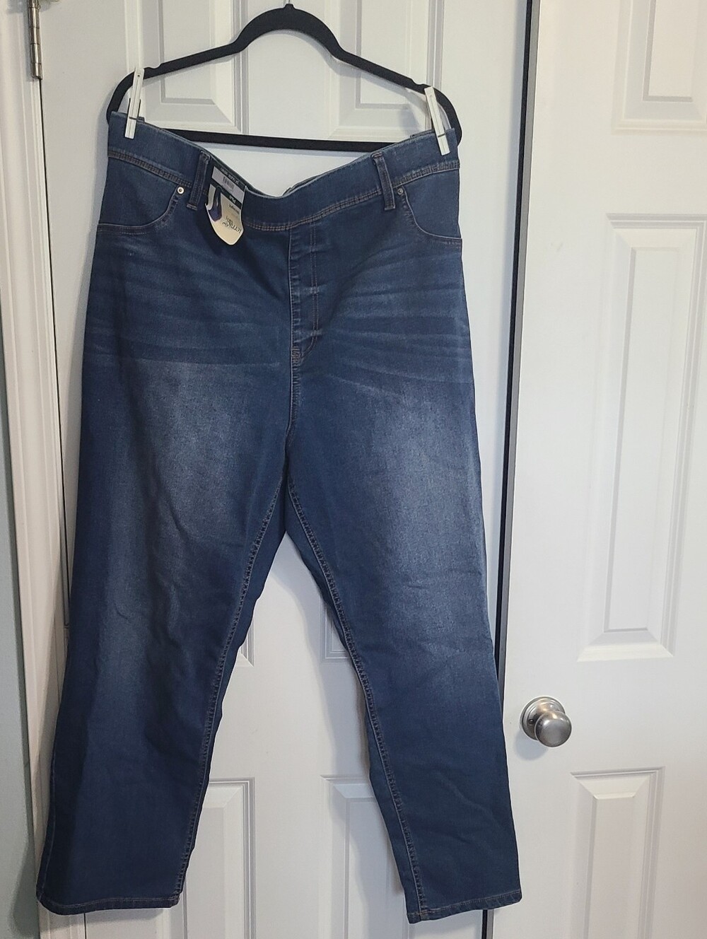 Terra & Sky Women's Dark Blue Straight Leg Jeans